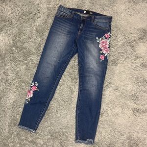 Floral embroidered jeans